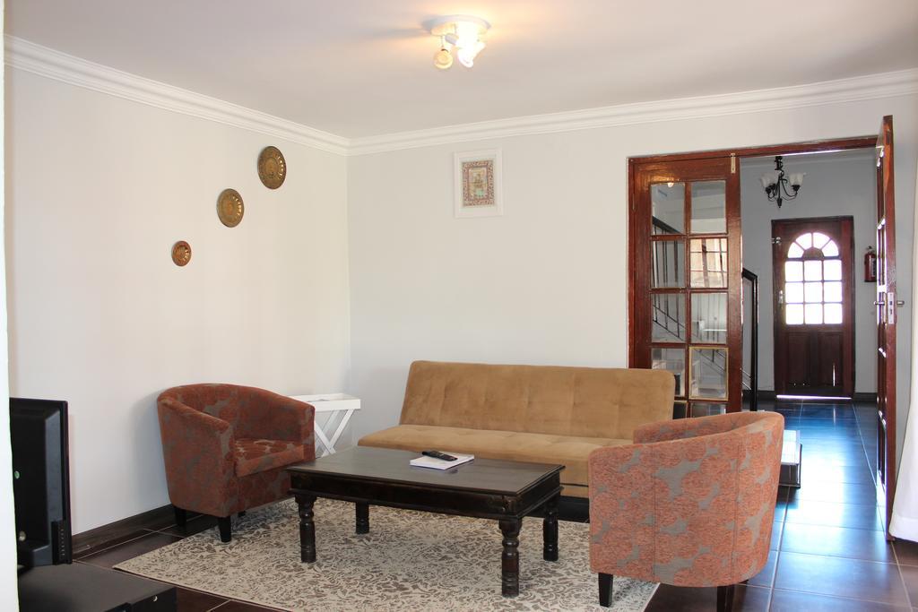 Blue Crane Guesthouse Μαζέρου Εξωτερικό φωτογραφία