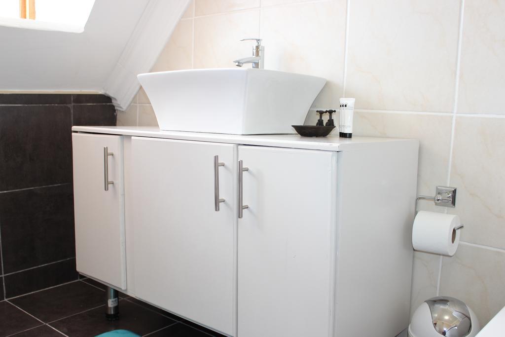 Blue Crane Guesthouse Μαζέρου Δωμάτιο φωτογραφία